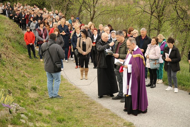 ​Biskup Radoš predvodio Stepinčev križni put na Cvjetnicu u Lepoglavi